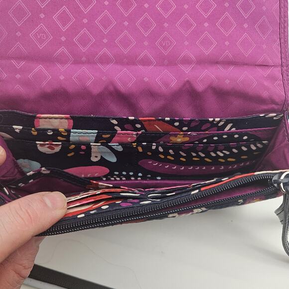 Vera Bradley Wristlet Wallet Womens Black Multicolor Paisley Quilted Zip Snap - Picture 9 of 11